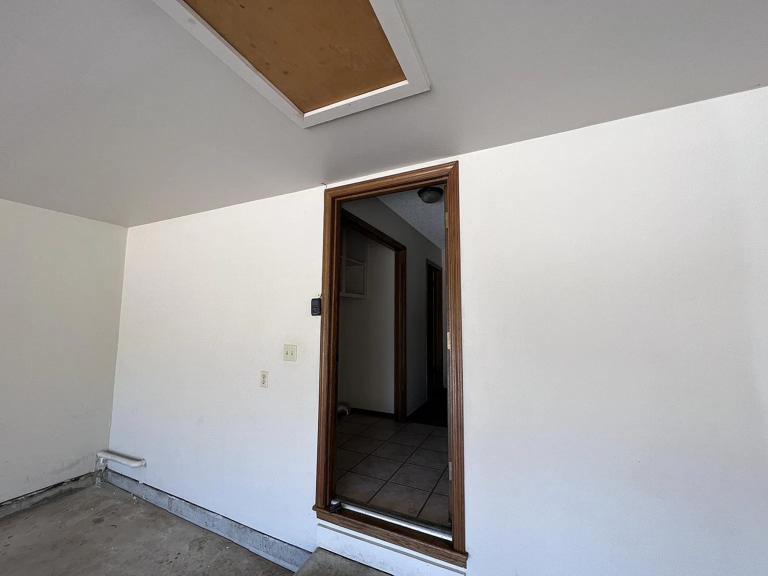 S Capri Ct, Wichita — Photo 4