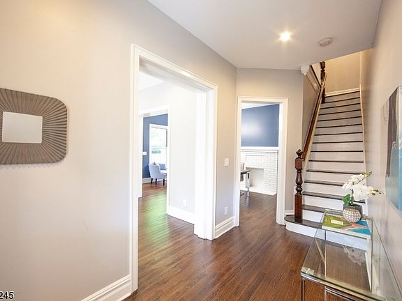 3rd image of 570 Mountain Ave #1