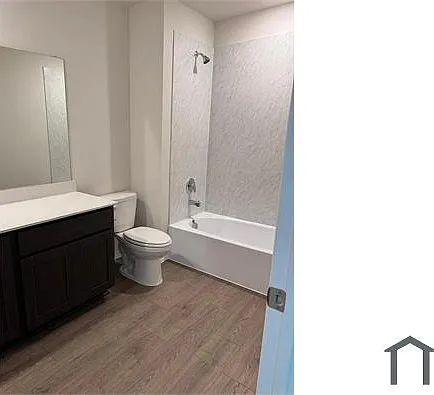 4 bed, 1720 sqft, $2,100 — Photo 2