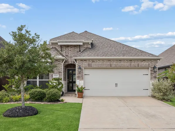 9230 Eckert Rd, Iowa Colony, TX 77583