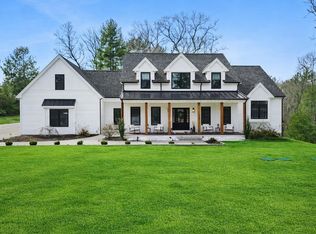 401 South St, Foxboro, MA 02035