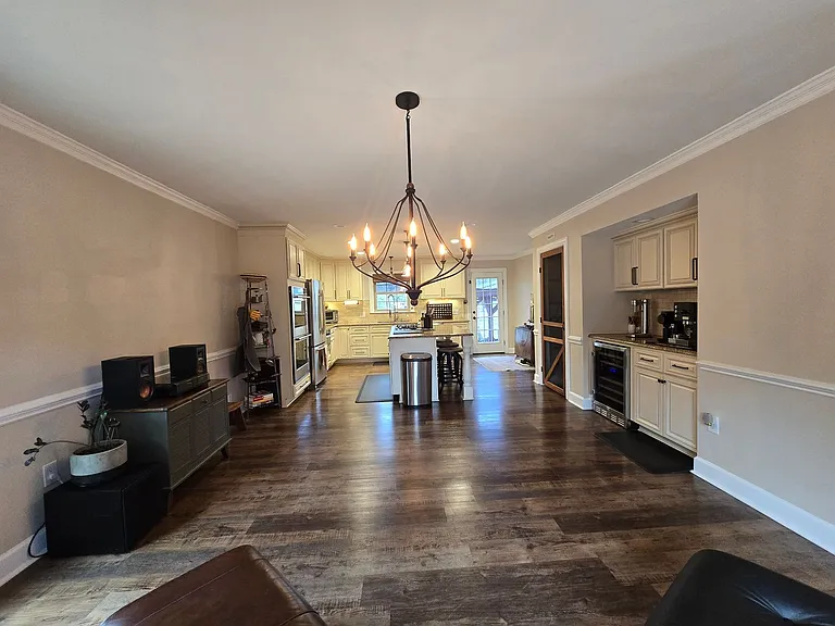 409 N Fulton St — Photo 19