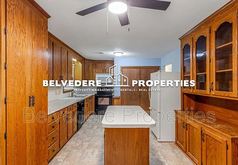 3931 Manila Rd — Photo 6
