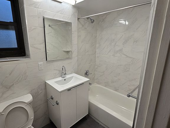 5th image of 211-10 73rd Ave