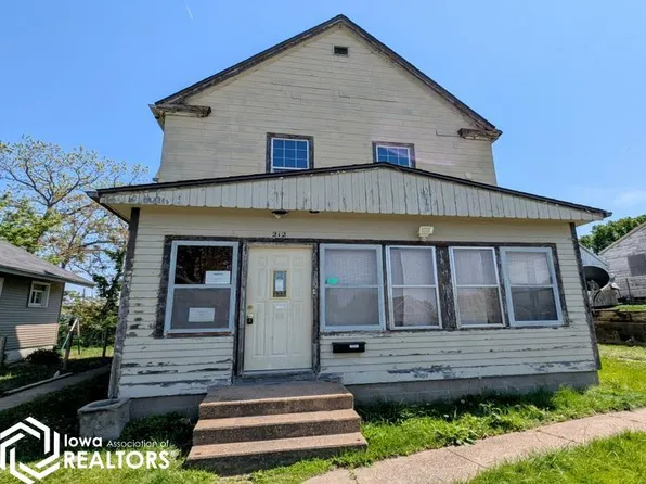 212 S 8th St, Burlington, IA 52601