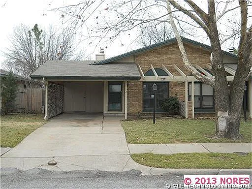 2 bed, 1076 sqft, $1,120 — Photo 1