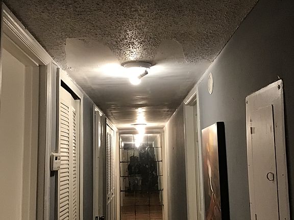 4th image of 314 Camelot Dr
