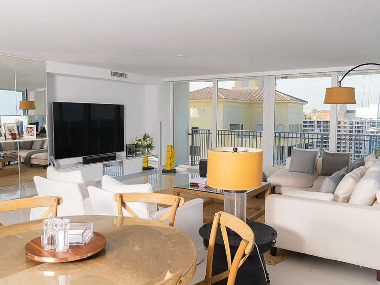 881 Ocean Dr #18H — Photo 13