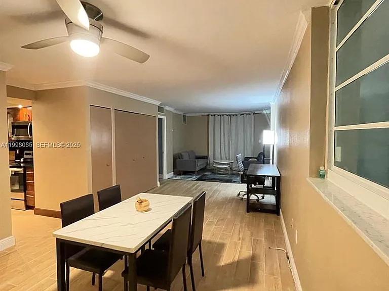 1750 James Ave #5G — Photo 4