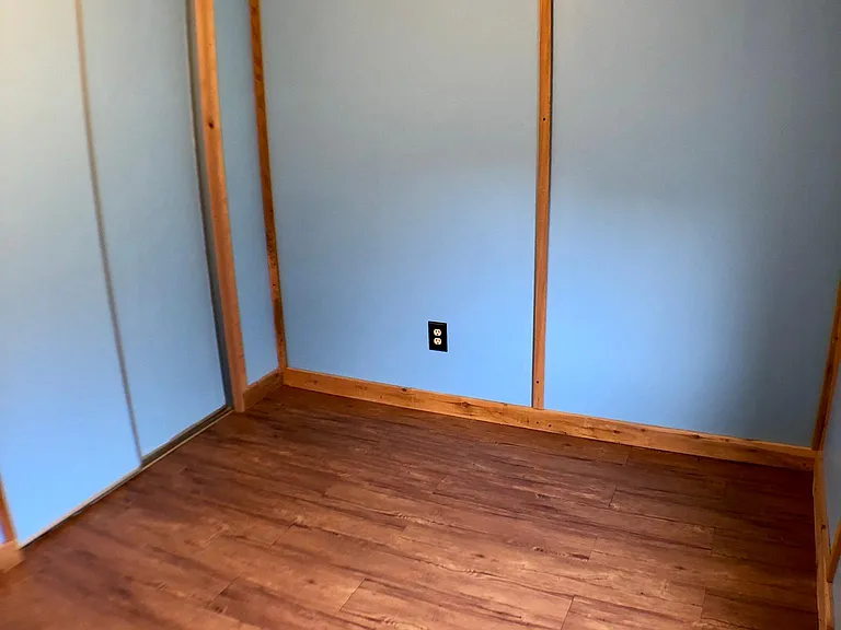 2nd bedroom.