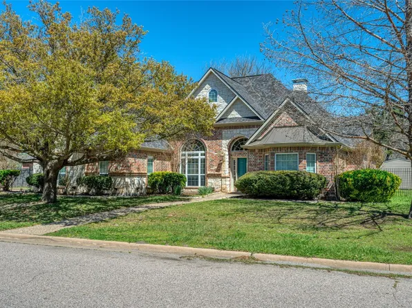 2101 River Crest Cir, Denison, TX 75020