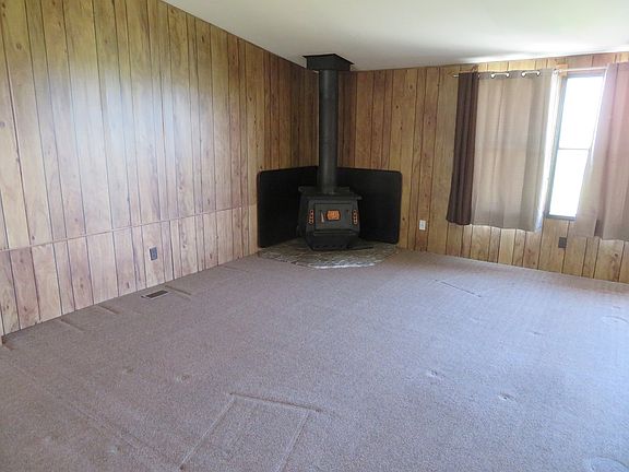5th image of 33 Arrowhead Dr