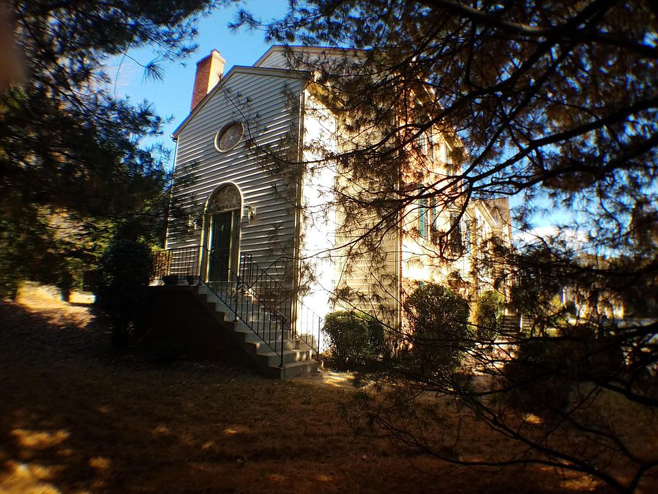1st image of 4646 Luxberry Dr