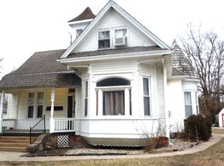 312 S Fillmore St #B, Edwardsville, IL 62025