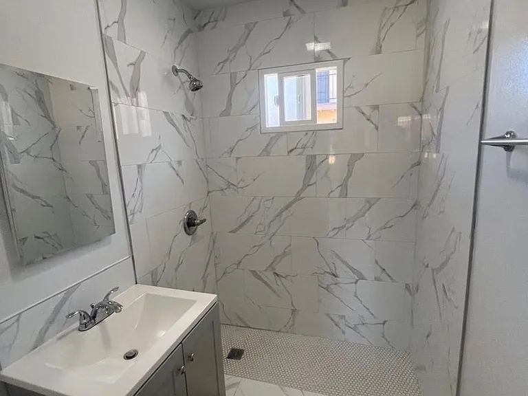 428 N Poplar Ave — Photo 8
