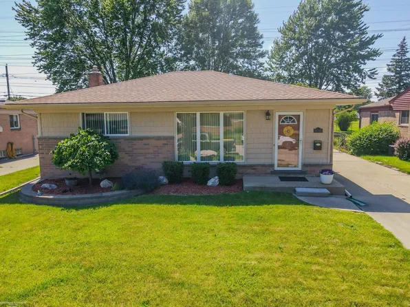 31265 Iroquois Dr, Warren, MI 48088