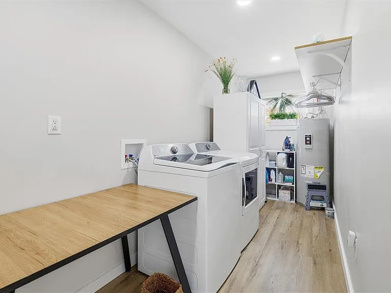 5247 Carmilfra Dr — Photo 27