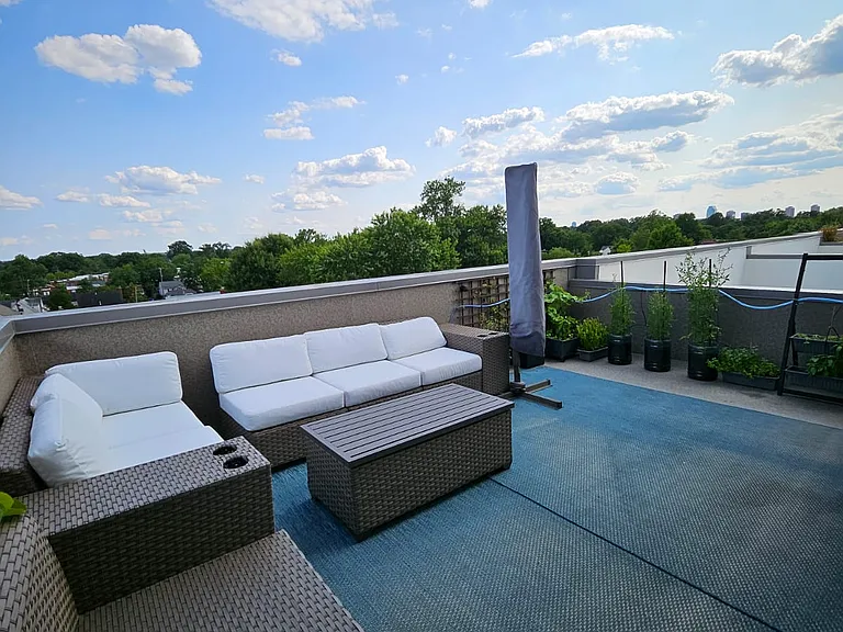 1116 S Highland St #3 — Photo 17