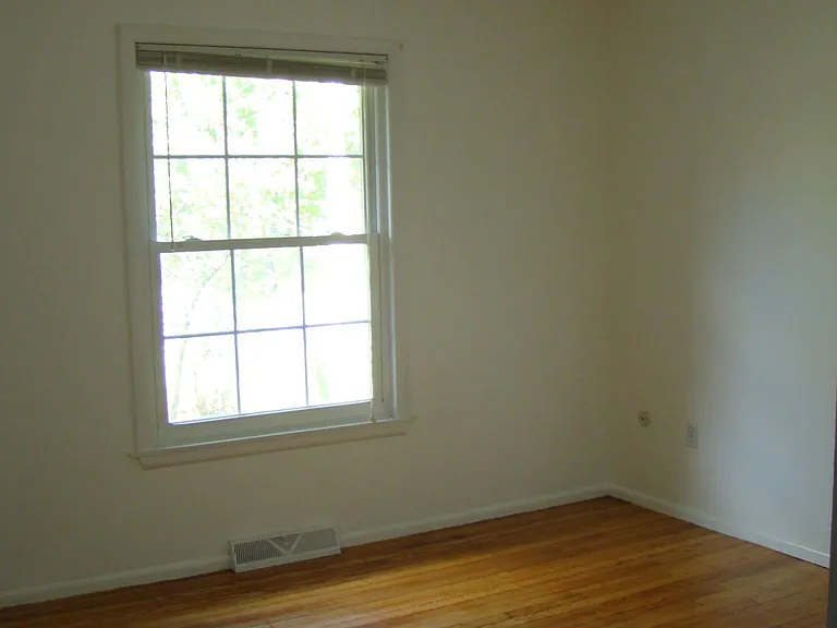 115 Birchwood Dr — Photo 11
