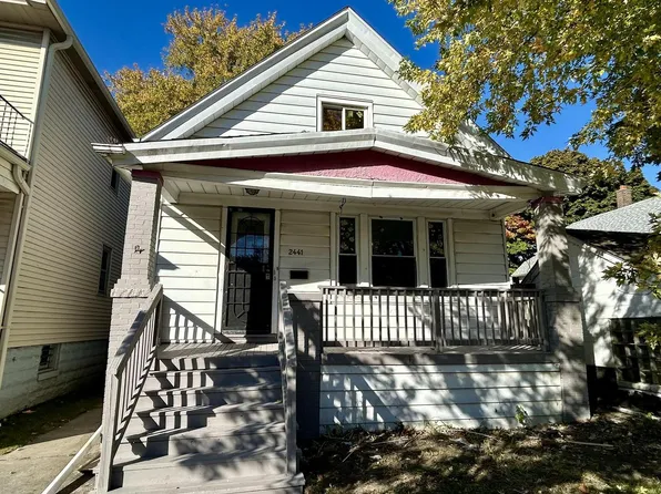 2441 S 6th STREET, Milwaukee, WI 53215