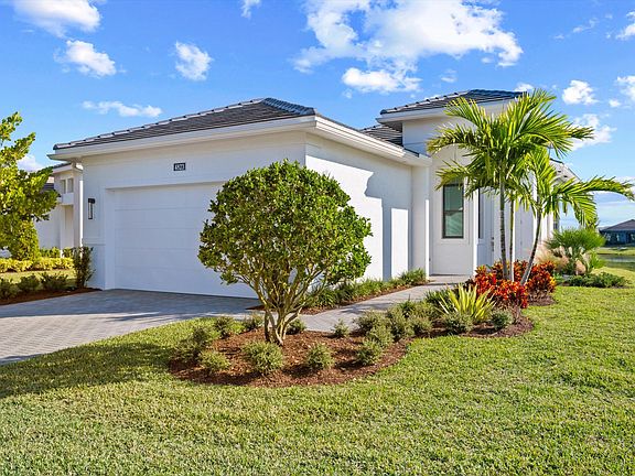 2nd image of 4823 Saint Armands Way