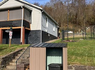 527 3rd St, East Millsboro, PA 15433