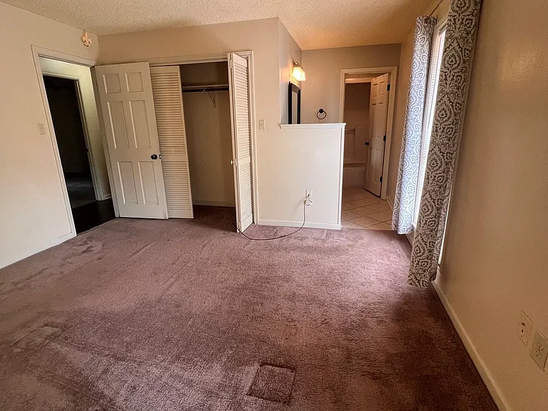 325 Lakeridge Trl — Photo 12