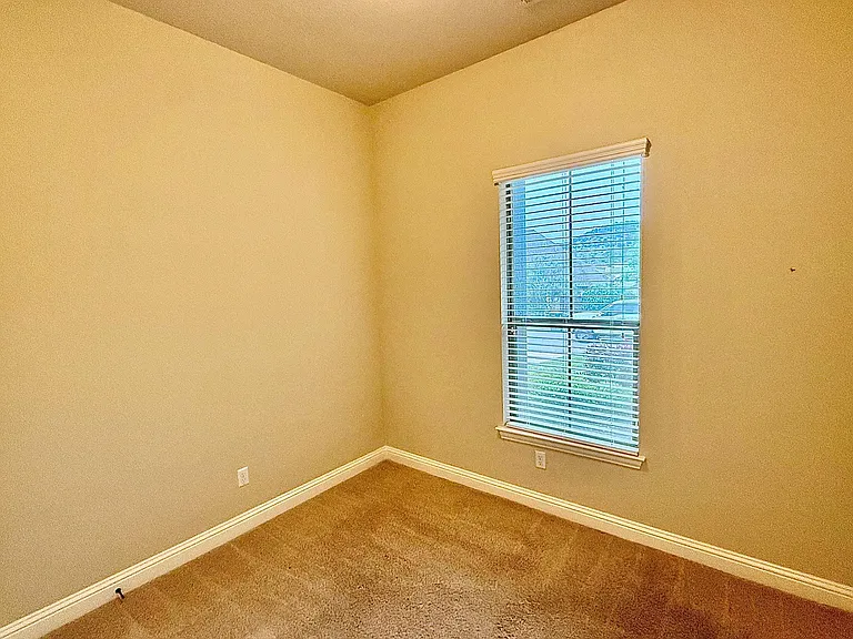 5512 Lipan Apache Bnd — Photo 23