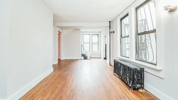 Rented by Nooklyn NYC LLC | media 41