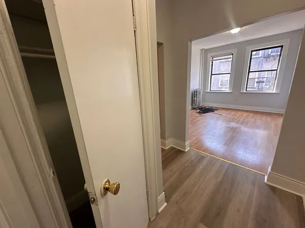 413 54th Street image 2 of 6