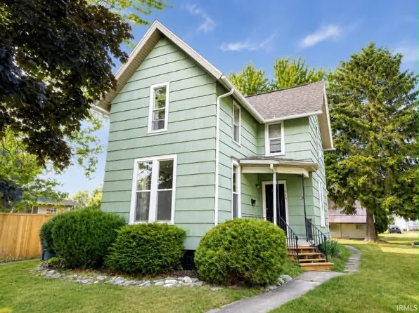 334 W 9th St, Auburn, IN 46706