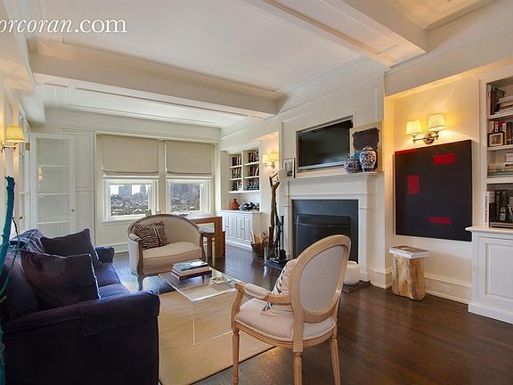 4th image of 45 Christopher St APT 17C