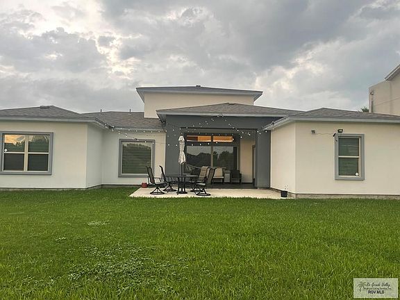 4th image of 3213 Dusk Dr
