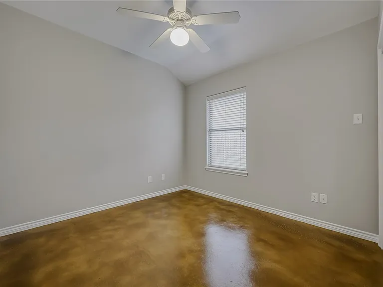 6630 Rhine Dr #B — Photo 20