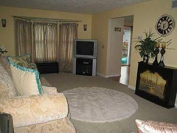 4th image of 146 Hickory Manor Dr