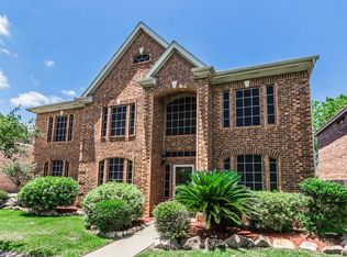 327 Cascade Pines Dr, Houston, TX 77049