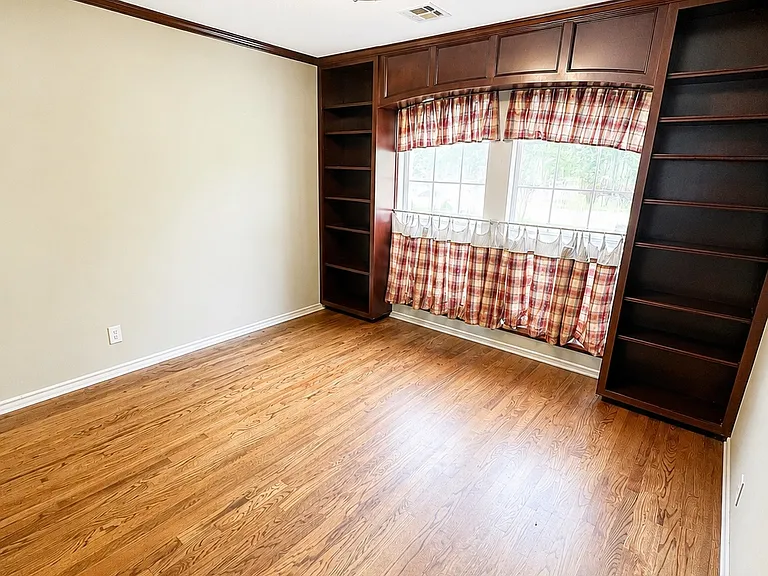 3102 W Pittsburg St — Photo 10