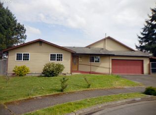 1313 Lawnridge Ave, Springfield, OR 97477