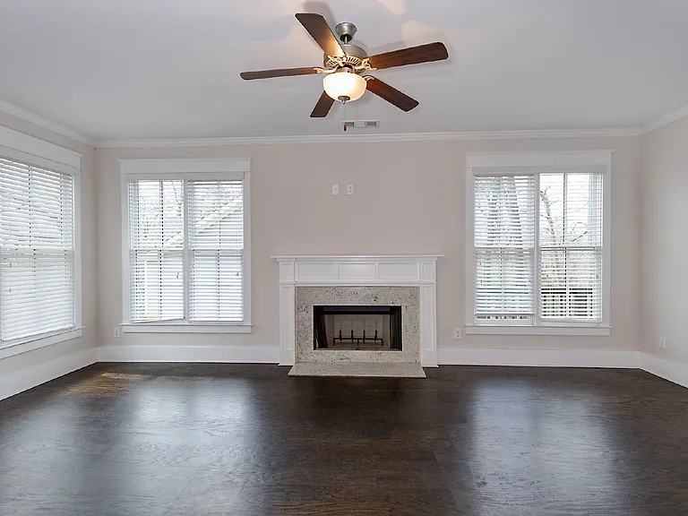 2033 Cherokee Dr — Photo 9