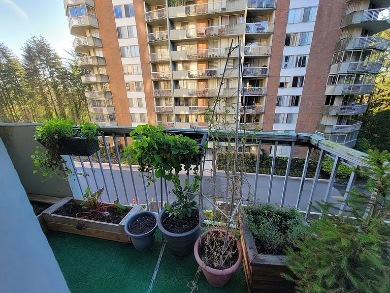 2020 Fullerton Ave #408 — Photo 17