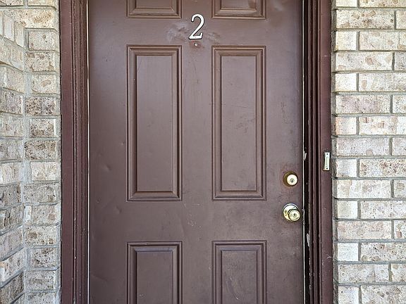 3rd image of 1304 Brown Dr #2