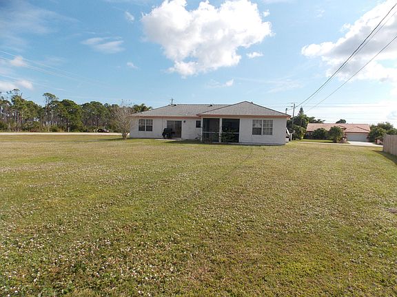 3rd image of 1460 SE Berkshire Boulevard