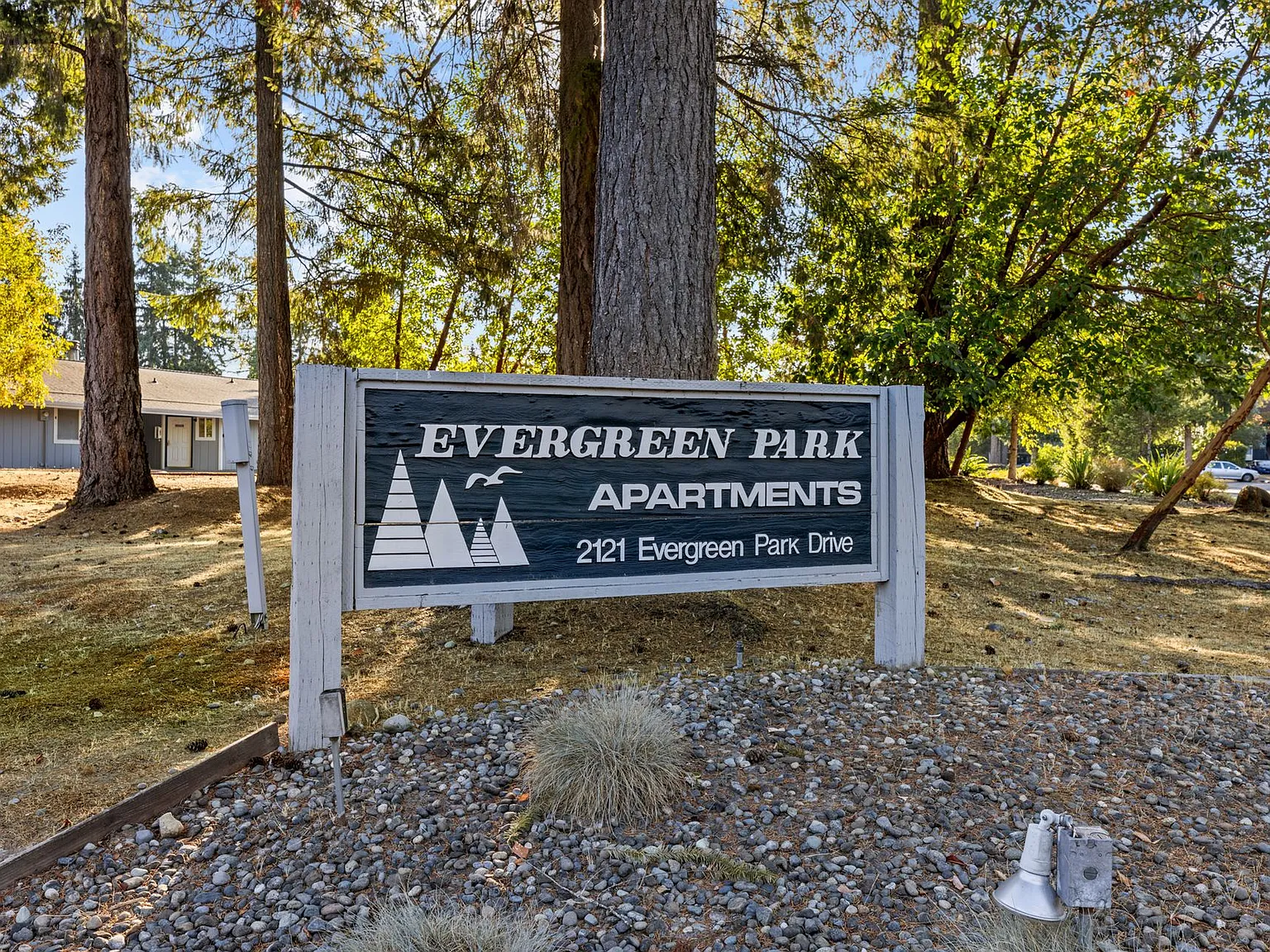 Evergreen Park Apartments in Olympia! — Photo 1