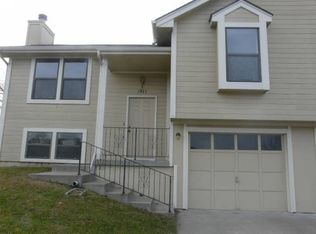 1821 Gates Dr W, Platte City, MO 64079