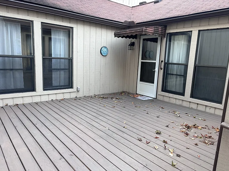 220 Harpers Mill Ct — Photo 21