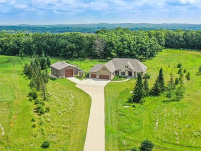 S106W36642 Saddle Ridge DRIVE, Town Of Eagle, WI, 53119