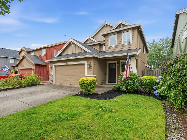 4236 Azalea Ave SE — Photo 2