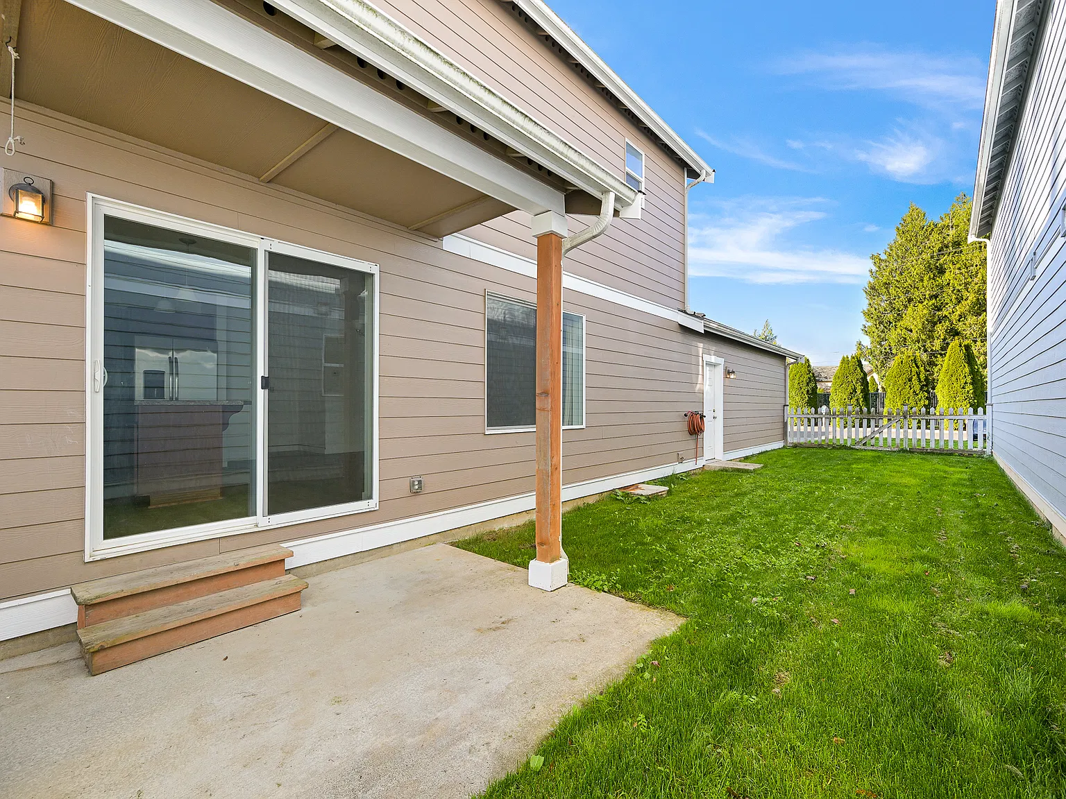 3 bed, 2.5 bath, 1700 sqft, $2,650 — Photo 3