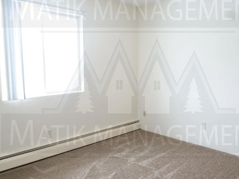 302 6th St SW #302 — Photo 7