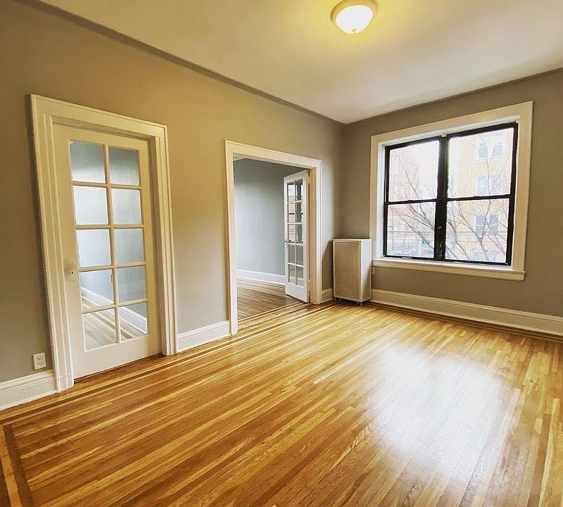1st image of 2103 38th St APT 2